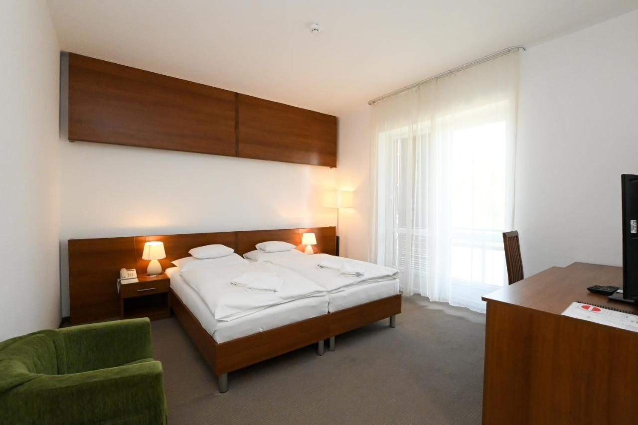 Hotel Kelep Токай Экстерьер фото