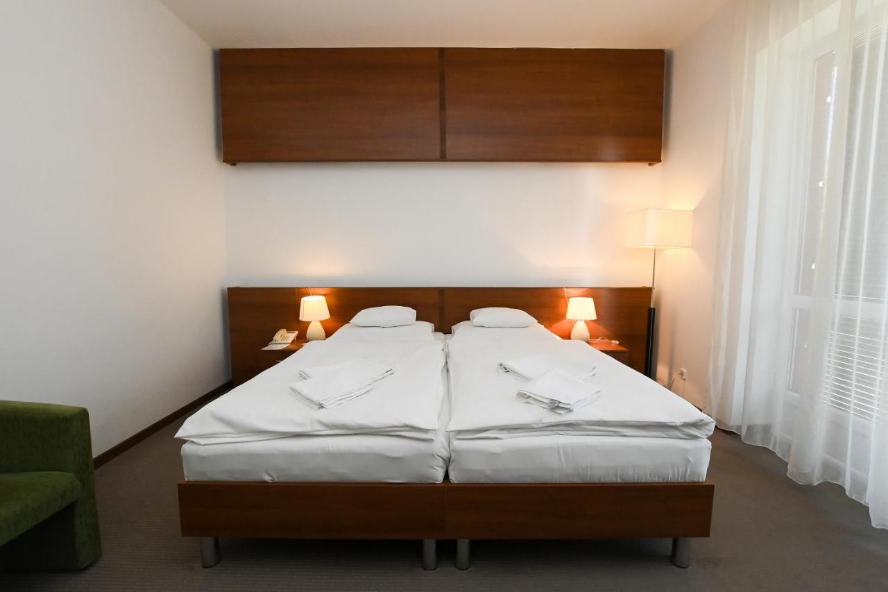 Hotel Kelep Токай Экстерьер фото