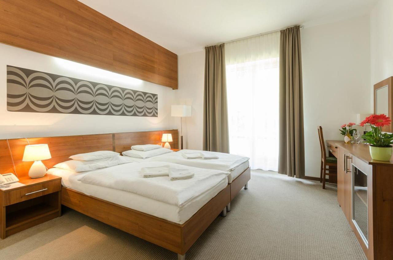 Hotel Kelep Токай Экстерьер фото