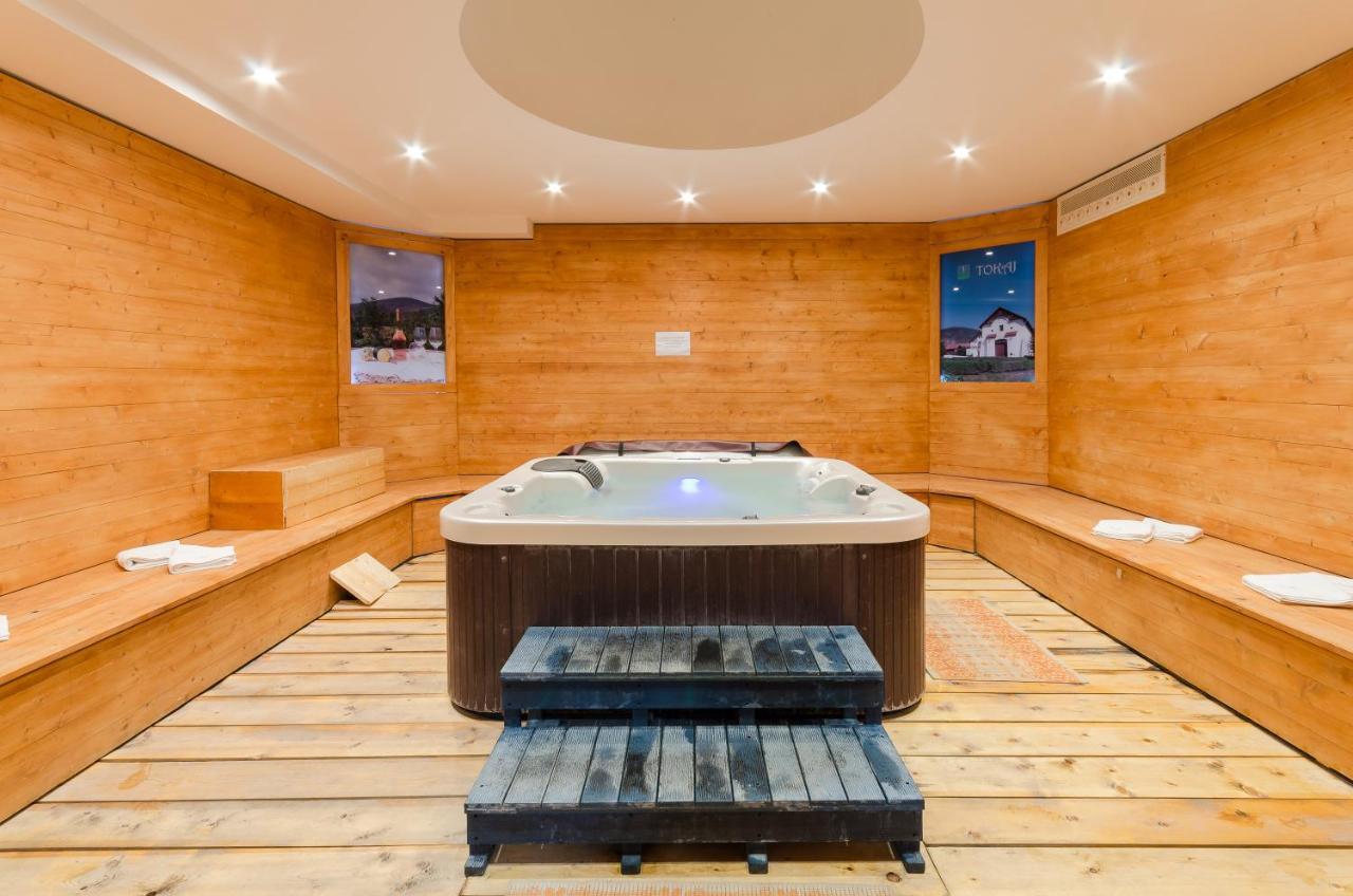 Hotel Kelep Токай Экстерьер фото